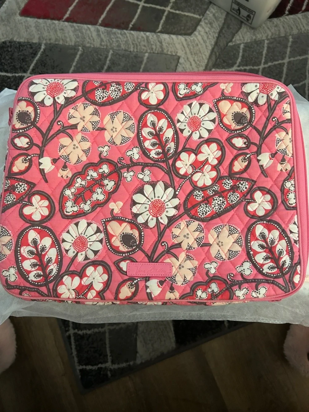 Vera Bradley Pink Floral Quilted Zip laptop holder